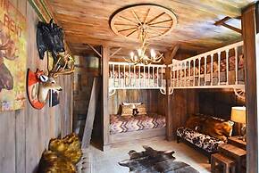 Custom 7-bd Hm Loaded W/ Amenities Watersong-216ys 7 Bedroom Home by R