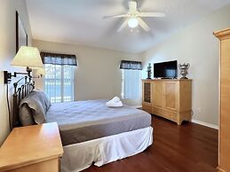 Lovely Lakeside 4-bed Pool Home At Villa Sol-3125 4 Bedroom Home by Re