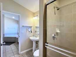 Lovely Lakeside 4-bed Pool Home At Villa Sol-3125 4 Bedroom Home by Re