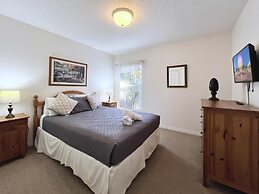 Lovely Lakeside 4-bed Pool Home At Villa Sol-3125 4 Bedroom Home by Re