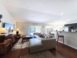 Lovely Lakeside 4-bed Pool Home At Villa Sol-3125 4 Bedroom Home by Re