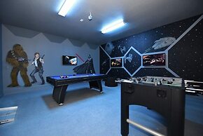 Star Wars Themed Game Room & More-watersong394oc 6 Bedroom Home by Red