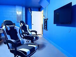 Beautifuly 5bd Pool Gm Hm, Legacy Park-409cr 5 Bedroom Home by RedAwni