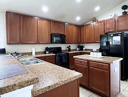 Cozy 4 Bed 3 Bath Pool Hm With Game Room-4450np 4 Bedroom Home by RedA