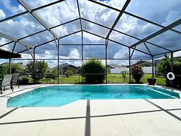 Cozy 3 Br 2 Bath Villa With Splash Pool-335kd 3 Bedroom Home by RedAwn