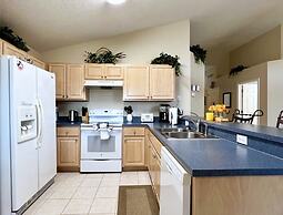 Cozy 3 Br 2 Bath Villa With Splash Pool-335kd 3 Bedroom Home by RedAwn