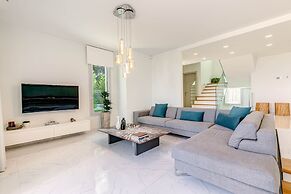 White Pearl Premium Villa Corfu