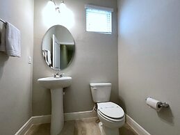 Gorgeous 5bd Pool Spa Gm Solterra Resort-5262ww 5 Bedroom Home by RedA