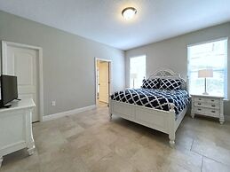 Gorgeous 5bd Pool Spa Gm Solterra Resort-5262ww 5 Bedroom Home by RedA