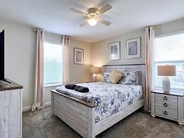 Beautiful 8 Bed Home In Champions Gate-303oc 8 Bedroom Home by RedAwni