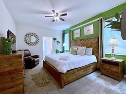 Beautiful 8 Bed Home In Champions Gate-303oc 8 Bedroom Home by RedAwni