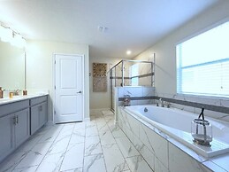 Beautiful 6bd Pool Gm Spa Hm Champions Gate-1660mv 6 Bedroom Home by R