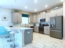 Beautiful 6bd Pool Gm Spa Hm Champions Gate-1660mv 6 Bedroom Home by R