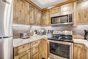 Remodeled 2br Condo, Private Balcony With Beaver Creek Mountain View, 