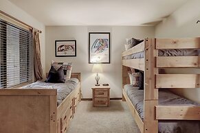 Remodeled 2br Condo, Private Balcony With Beaver Creek Mountain View, 