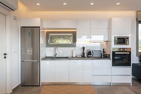 Villa Karydia with private pool