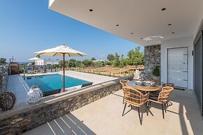 Villa Karydia with private pool