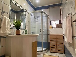 Evi's Afandou Suite - Vintage & Modern