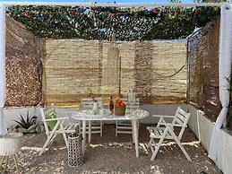 Evi's Afandou Suite - Vintage & Modern