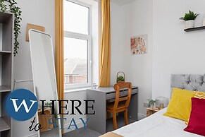 Elegant 4bed House-free Parking