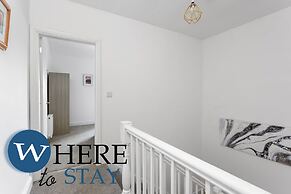 Elegant 4bed House-free Parking