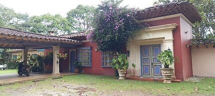 Hotel Cigarrales de Santa Teresa