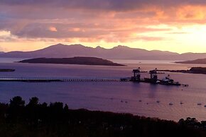 Charming Yurt in Kelburn Estate Near Largs