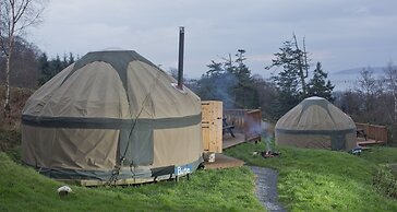 Charming Yurt in Kelburn Estate Near Largs