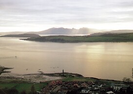 Charming Yurt in Kelburn Estate Near Largs