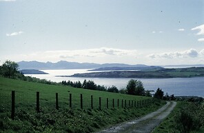 Charming Yurt in Kelburn Estate Near Largs