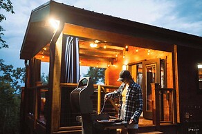 Meraki Escape -  Log Cabins w/Hot Tubs + Pet Friendly