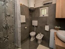 Holiday Home Velini Dvori