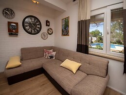 Holiday Home Velini Dvori