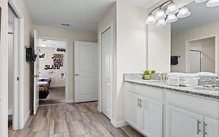 Club Cabana at Champion Gates Sleep 18