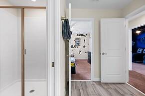 Club Cabana at Champion Gates Sleep 18