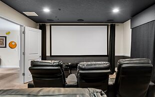 Club Cabana at Champion Gates Sleep 18