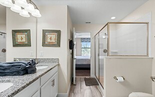 Club Cabana at Champion Gates Sleep 18