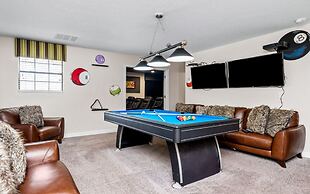 Club Cabana at Champion Gates Sleep 18