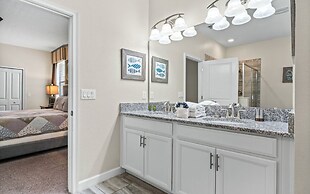 Club Cabana at Champion Gates Sleep 18