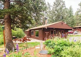 Castle Mountain Lodge