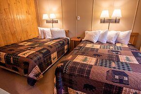 Castle Mountain Lodge