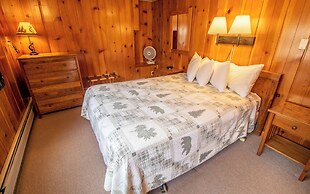 Castle Mountain Lodge