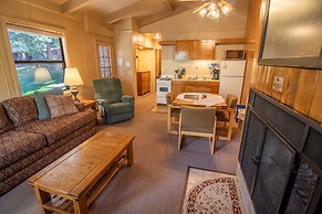 Castle Mountain Lodge