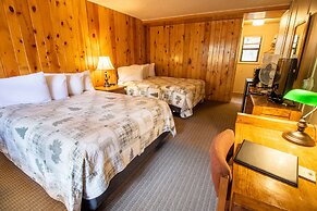 Castle Mountain Lodge