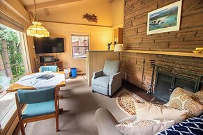 Castle Mountain Lodge