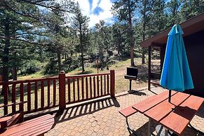 Castle Mountain Lodge
