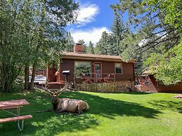 Castle Mountain Lodge