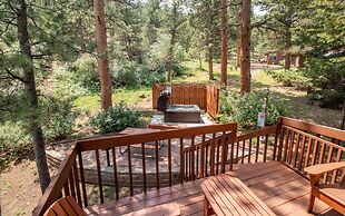 Castle Mountain Lodge