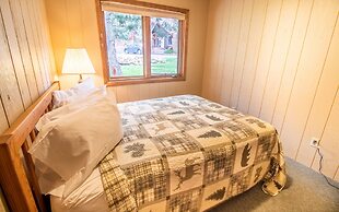 Castle Mountain Lodge