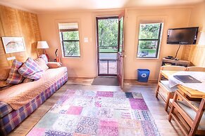 Castle Mountain Lodge